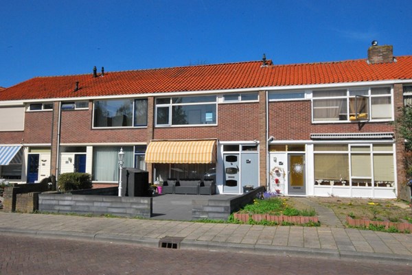 Rozenstraat 8, Rozenburg